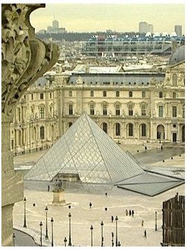 LE LOUVRE