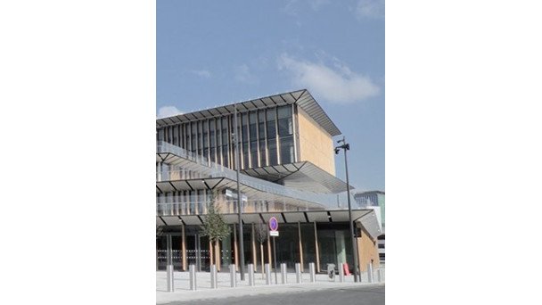 LA GARE DE SAINT-DENIS PLEYEL ET LE FRANCHISSEMENT URBAIN PLEYEL